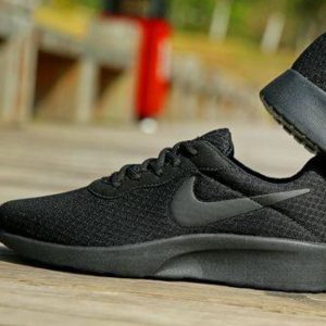کفش دویدن اورجینال مردانه برند Nike مدل Tanjun کد 812654-001