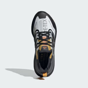 کفش دویدن اورجینال زنانه برند Adidas مدل Ultraboost 22 کد IE1781