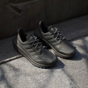 کفش دویدن اورجینال مردانه برند Adidas مدل Ultraboost Light COLD.RDY 2.0