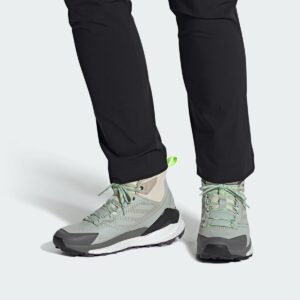 کفش کوهنوردی اورجینال مردانه برند Adidas مدل Terrex Free Hiker 2 کد HQ8915