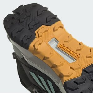 کفش کوهنوردی اورجینال مردانه برند Adidas مدل TERREX AX4 MID GTX Su کد IF4849
